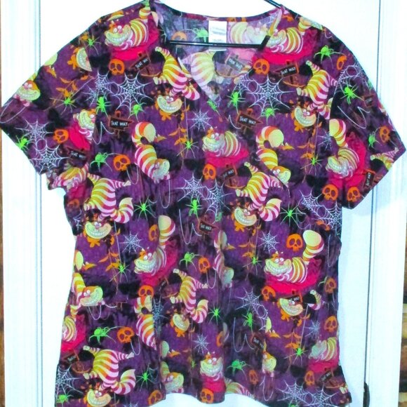 Disney Cheshire Cat Halloween V-Neck Crossover Scrub Top 3XL Purple Spiders Skul - Picture 1 of 5